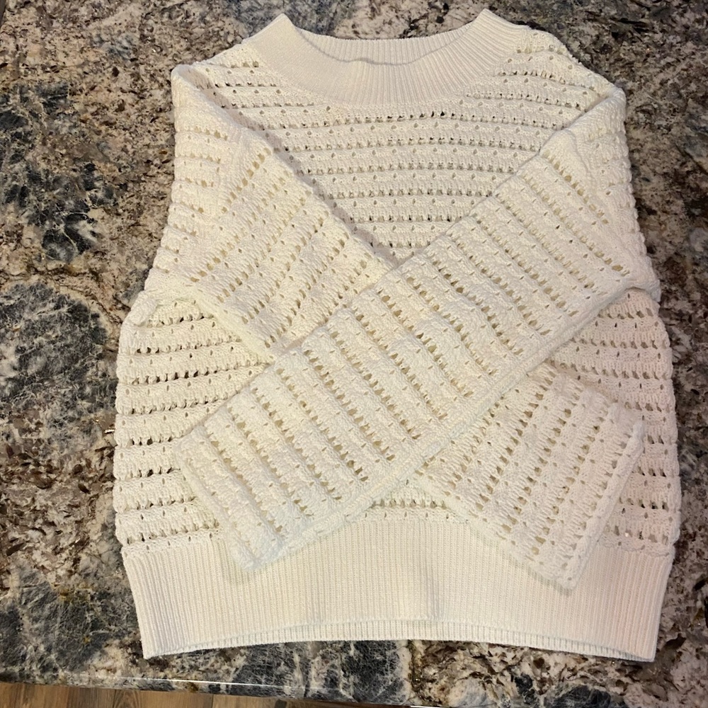 Knit sweater from Evereve. Only worn once. Size small.